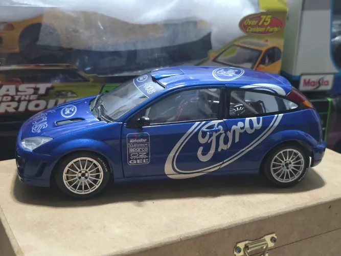 Miniatura 1:18 autoart Ford focus rally