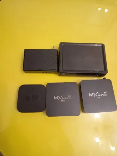 2TVs Box, Apple TV e 2 receptores (Somente aparelhos).
