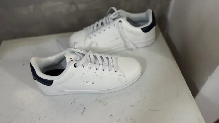 Tenis hilfiger