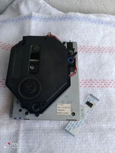 GD-ROM (leitor) americano placa VA1 para Sega Dreamcast (com defeito) - completo
