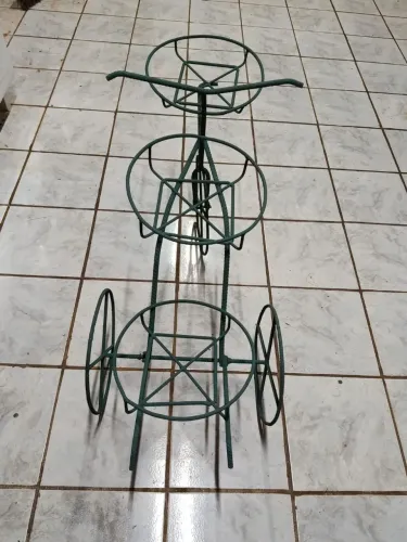 Ótimo suporte pra você colocar suas plantas