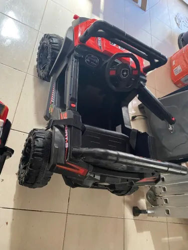 Carrinho elétrico infantil