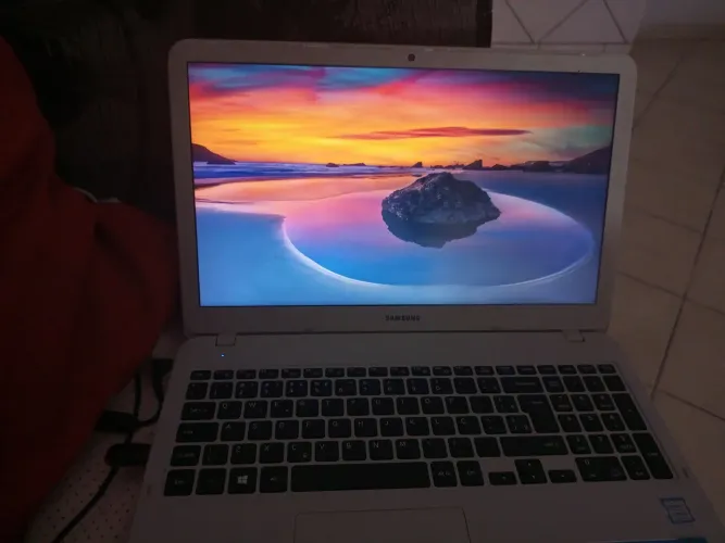 Notebook Samsung Essentials