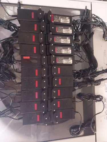 Lote de fonte 12 volts 2.5 A e 1.5 A e fontes 9 volts 1.5A. testadas e 100% funcionando