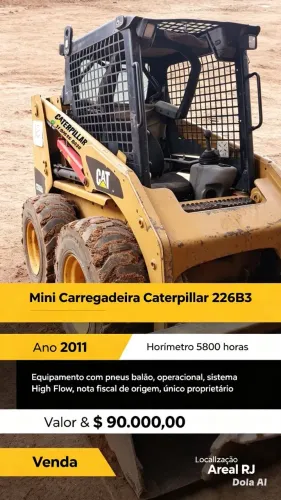 Mini Carregadeira Caterpillar 226B3 cabine aberta