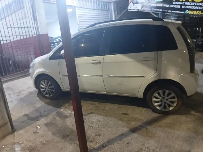 Fiat Idea Essence Dualogic 1.6 Flex 16V 5P 2013