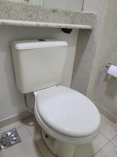2 Vasos sanitários 