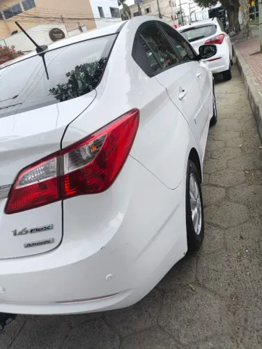 Hyundai HB20S C.style/c.plus1.6 Flex 16V Aut. 4P 2015