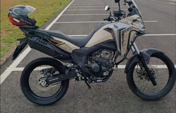 HONDA XRE 300