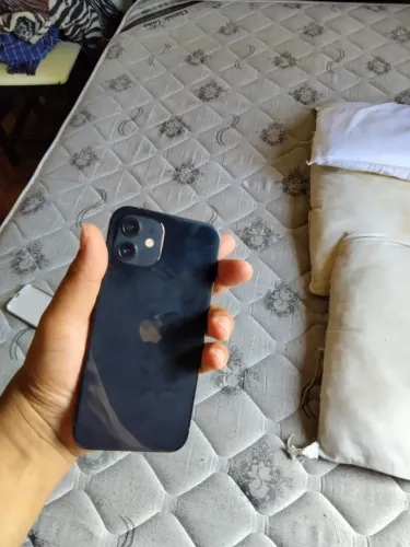 Troco IPHONE 12 128gb por S23