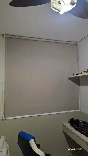 Persianas(cortinas) auge, pouco usada