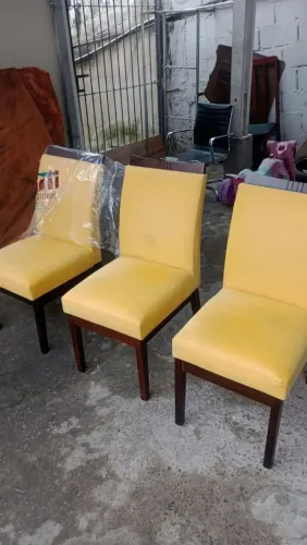 Vendo cadeiras cada por 60 ou as 3 por 150$