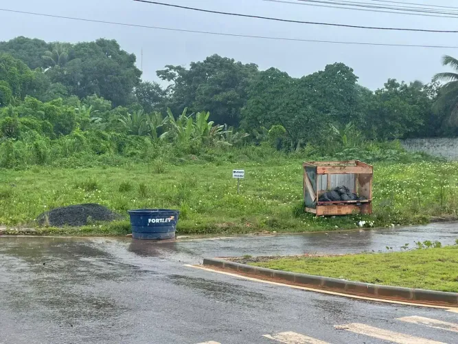 Imóvel para venda tem 1500 mts em Vila de Abrantes (Abrantes) - Camaçari - BA