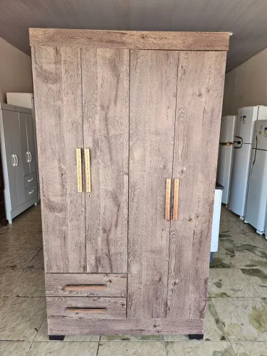 Guarda roupa usado