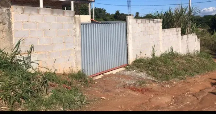 VENDO EXCELENTE TERRENO EM SAQUAREMA!