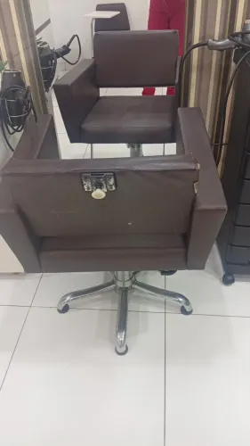 Aluguel de cadeira em salão de beleza