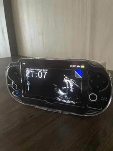 PS Vita 1000 OLED Desbloqueado + Cartão 16GB + Acessórios