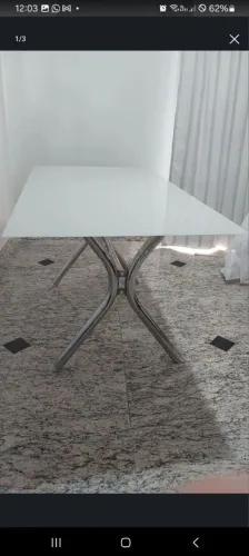 MESA EM INOX COM TAMPO DE VIDRO