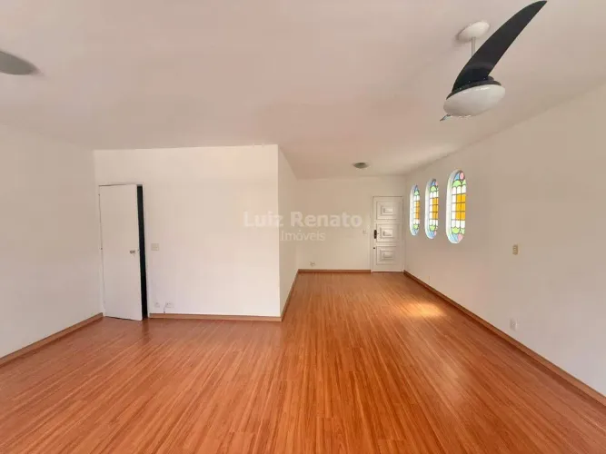 Apartamento 4 quartos para aluguel no Coração de Jesus