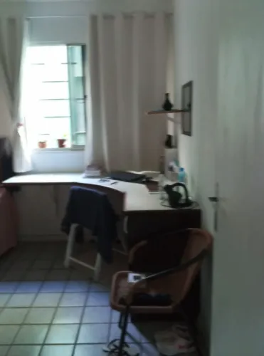 Quarto pra alugar no bairro Luzia