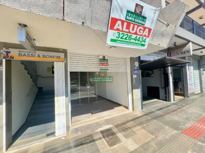 ALUGA SALA COMERCIAL TÉRREA NO CENTRO DE MARINGÁ | AV. DUQUE DE CAXIAS