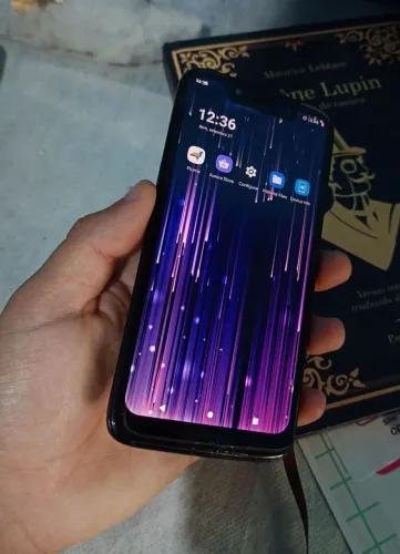 Motorola G7 play funciona tudo.