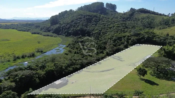 Oportunidade em Paulo Lopes/SC  9.000m² Plano com Escritura, Água e Energia