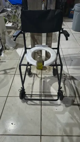 CADEIRA DE BANHO HIGIÊNICA