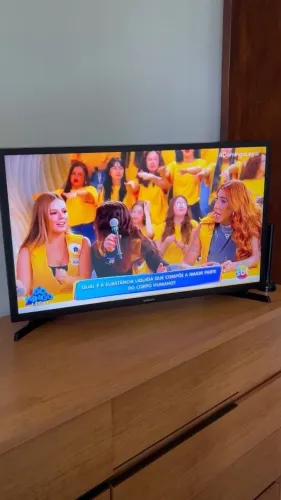 Smart TV Samsung 32 pol HD - UN32T4300AG - Impecável