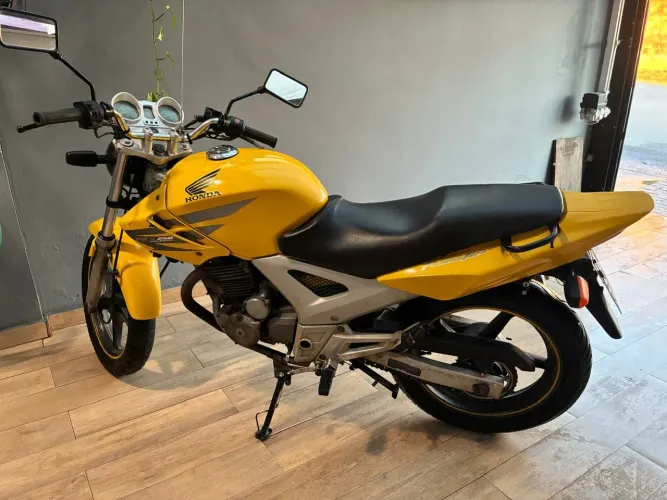 Vendo CBX 250 ano 2008