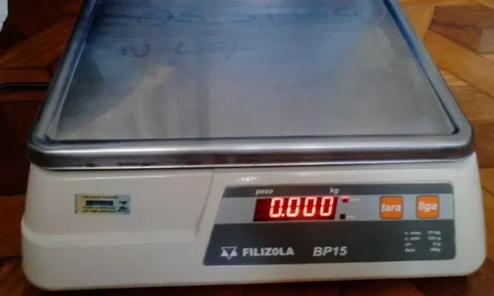 BALANCA 15 KILOS, NOVA SEM USO, BANCADA FILIZOLA - PERFEITA
