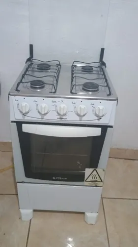 Fogão 4 bocas (não é automático)