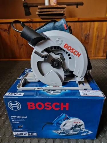 Serra Circular Bosch GKS150 220v (Sem Uso)