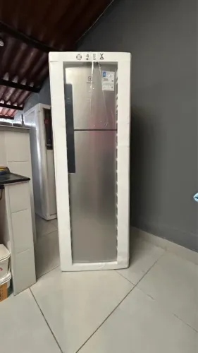 GELADEIRA ELETROLUX 380 LITROS FOSS FREE COM AUTOSENSER