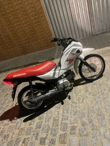 Pop 110i moto para pessoas exigentes, só pegar rodar e transferir