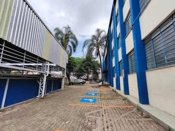 Prédio à venda e para alugar em Campinas, Vila Nova, com 3724 m²