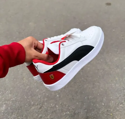 Puma couro disponível n 39/40/41 novo na caixa 