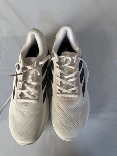 Tênis adidas supernova