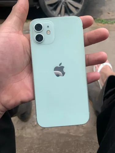 iPhone 12