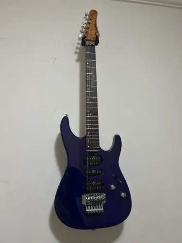 Guitarra Washburn