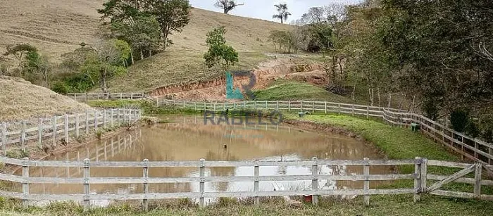 SÍTIO FORMADO COM ESTRUTURA PARA LEITE E CORTE EM LORENA-SP