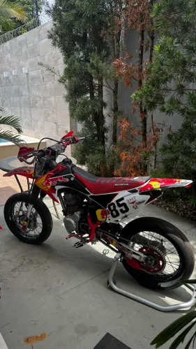 CRF 230F SUPERMOTARD