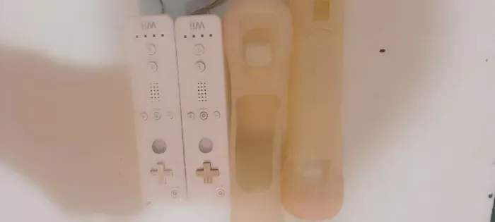 Nintendo lote 2 controles sendo 1 original