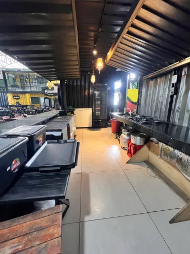 CONTÊINER COMERCIAL