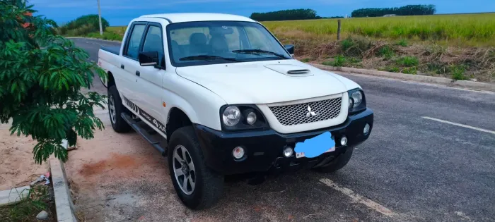 Mitsubishi L200 GL 2.5 4X4 CD Diesel 2009