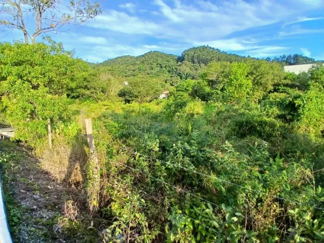 TERRENO a VENDA em CAMBORIÚ 