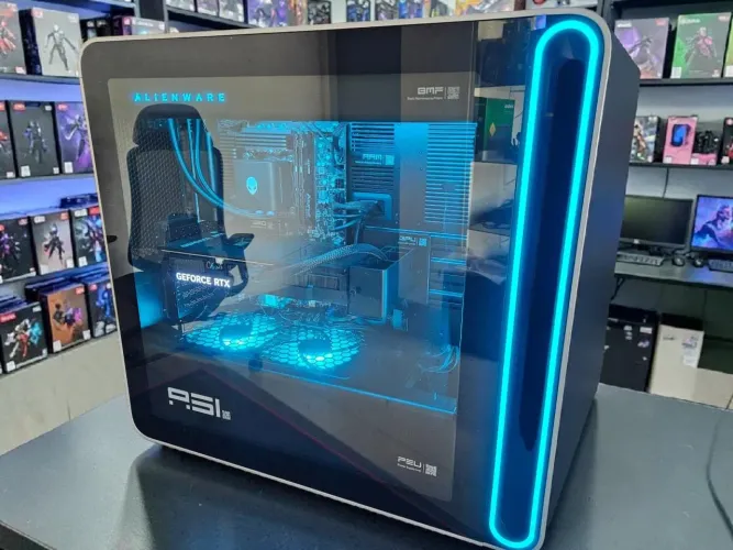 Pc Gamer Alienware area 51 ryzen 7 9800x3d rtx 5080 64gb Novo trocas