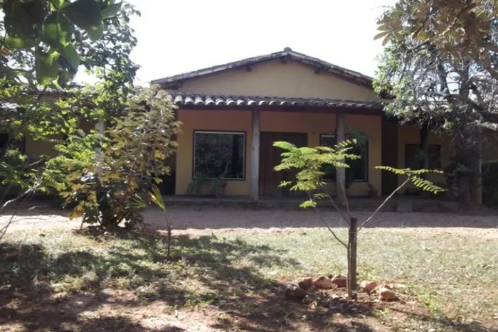 Linda pousada contendo 13 chalés (Temos varias opções).