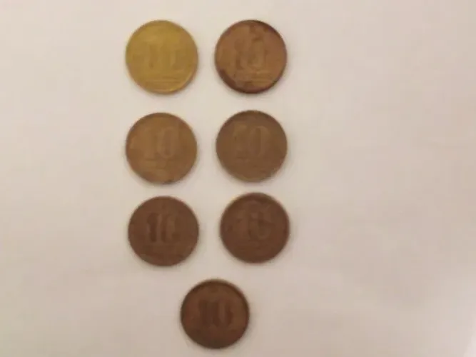 Moedas brasileiras antigas de 10 centavos