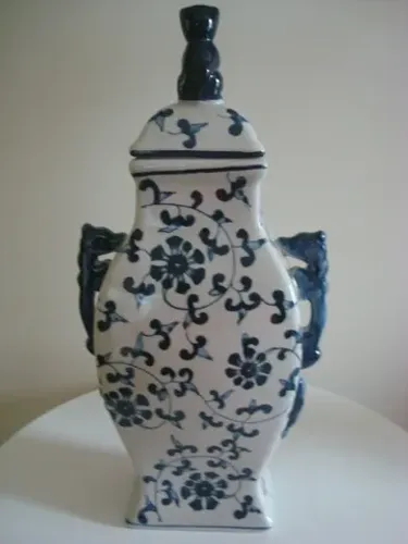 pote de ceramica azul/branco florido c/tampa e alça - novo - peça única